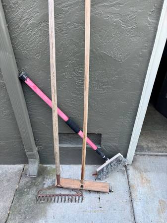 Rake/Broom 1