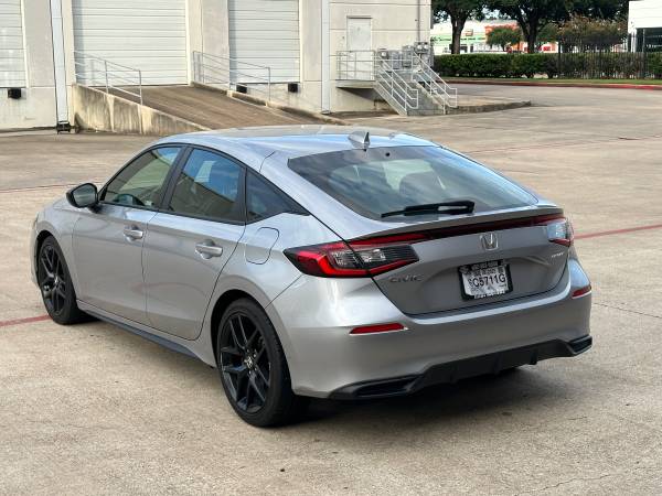 2024 Honda Civic Sport Hatchback – Título limpio, millas súper bajas - $19,495 (Houston)63622151133953123