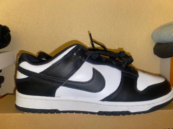 Nike Panda Dunks 1