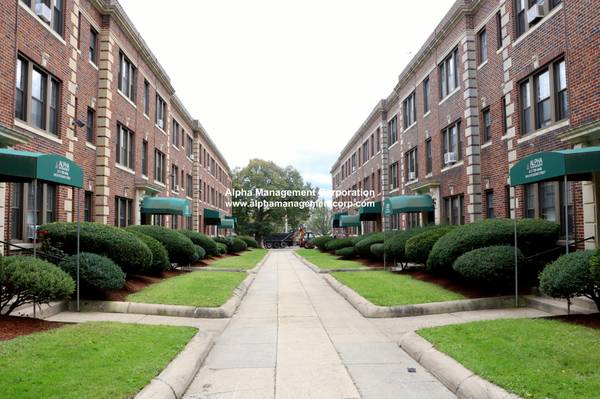 $1,750 **NO FEE ** Malden studio w/ Heat HW included. Close to orange line.63996690201347123