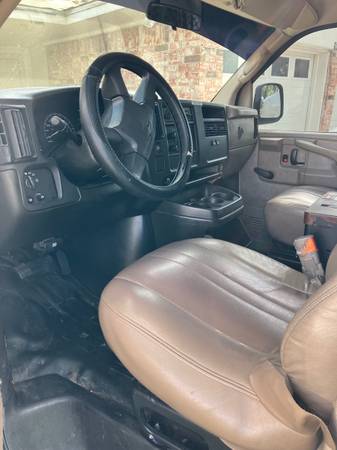2007 Chevrolet Express 2500 - $3,20063617007550849121