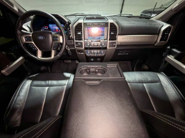 2020 Ford F-350 LARIAT CREW - Photo 10