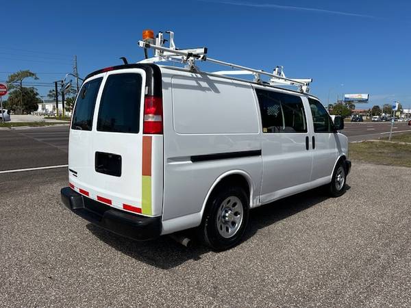 2013 CHEVROLET EXPRESS 1500 AWD V8 5.3 L FURGÓN DE CARGA TOTALMENTE EQUIPADO - $13,900 (40081 US HWY 19 N TARPON SPRINGS, FL 34689)63443649715969123