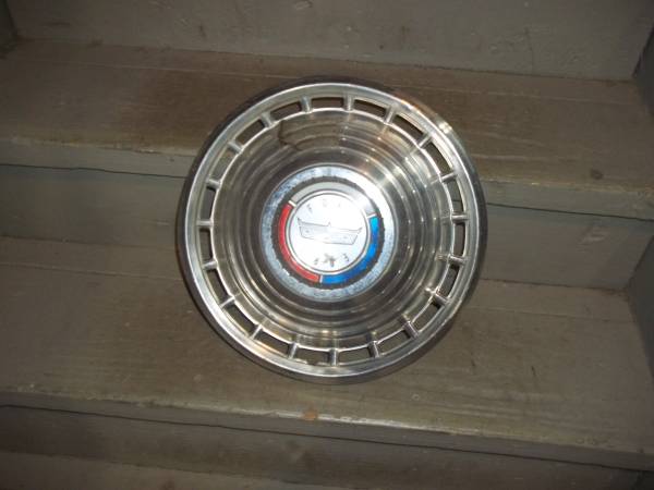 1963 Ford Galaxie 14 " Wheel Cover Hub Cap 1