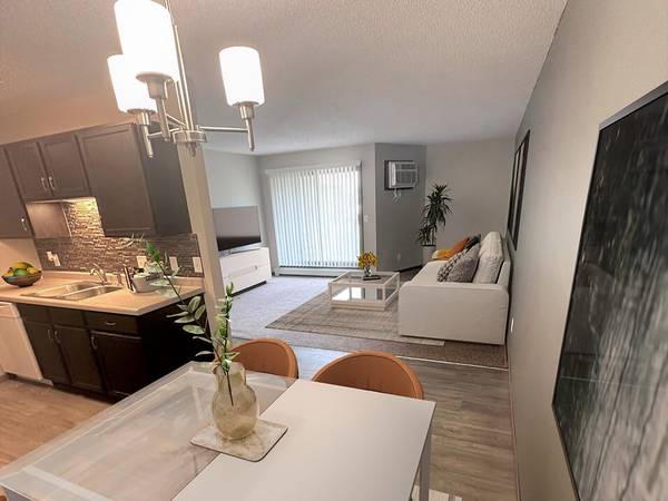 $805 / 1br - 800ft2 - Bike Racks, Disability Access, Pantry (Close to shopping and restaurants.)63988649069826123
