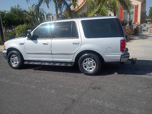 1999 Ford Expedition XLT - $2,300 (El monte)63618270931331124