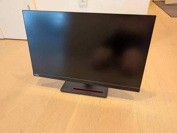 ThinkVision 27 inch Monitor - P27u-20 - $100 (Long Island City)63471425066241121