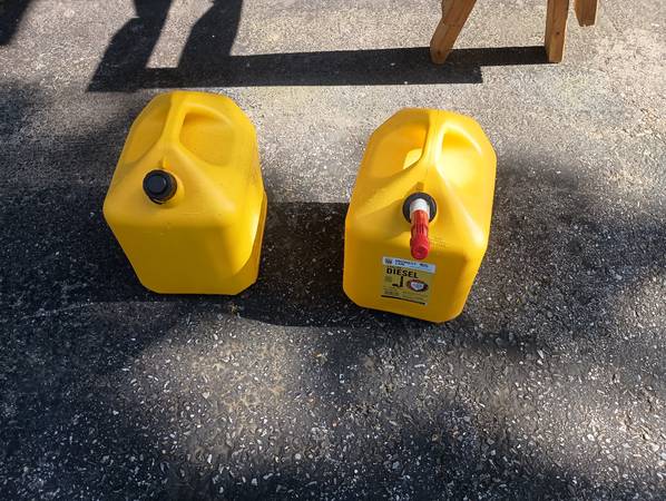 2-5 gallon Diesel tanks 1