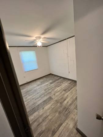 $800.00 / 2br - 900ft2 - Cole Ave63690982706305124