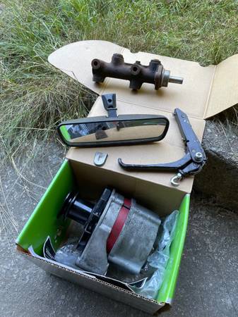 VW Cabriolet Alternator and Master Cylinder (+) 1