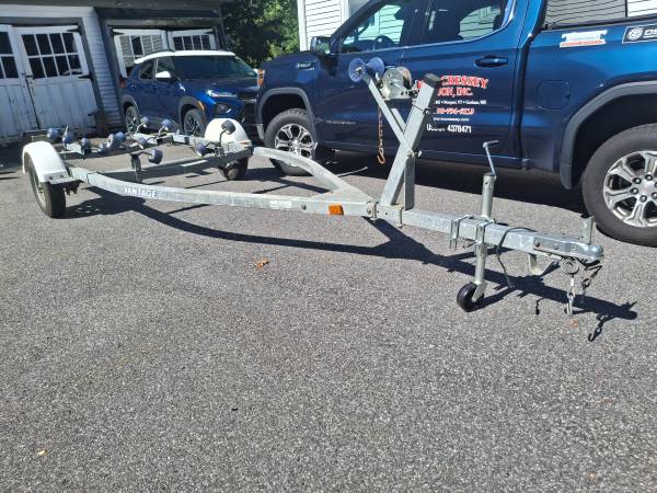 Vantage Roller Boat Trailer 1