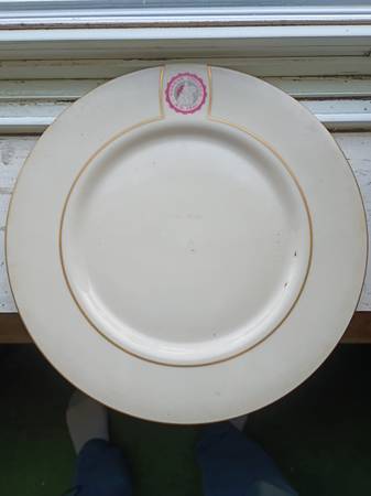 Vassar college dinner plate 1