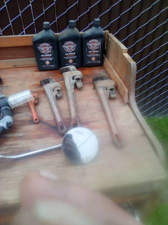 Nice work bench ever thing you see in picture goes with it got some Harley parts 1