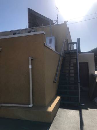 $1,375 / 1br - 325ft2 - Pacific Beach Very Nice One bedroom (Pacific Beach)63701704854019124