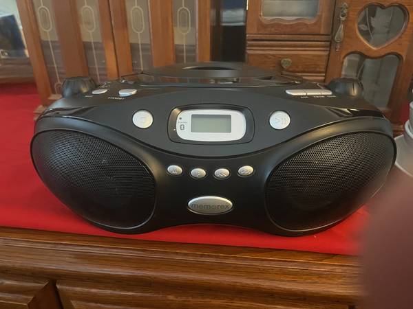 memorex radio cd player 1