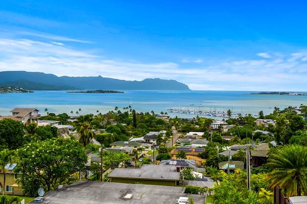 $350 / 4br - 2000ft2 - 4bed 2.5Bath Kaneohe Albatross Hale,  Sleeps 8 (Kaneohe, Oahu, Hawaii)63939398182530122