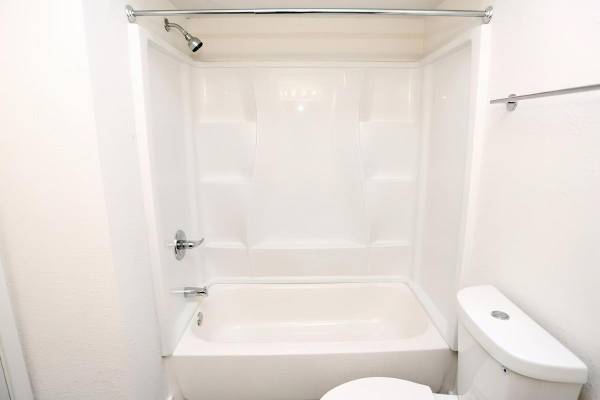 $750 / 1br - 4 Rockland Park, Branford, CT (Branford)64010332200963122