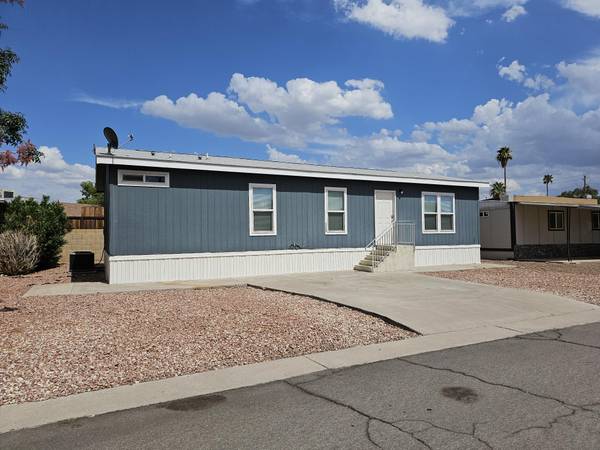 $84,950 / 3br - 1152ft2 - All Ages Park - Newer 3 Bd 2 Ba - Only 84,950 !! - Comfort Communities (Peoria)64047708384771121