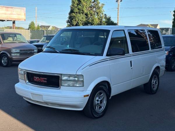 2003 GMC Safari - PASSENGER - Photo 2