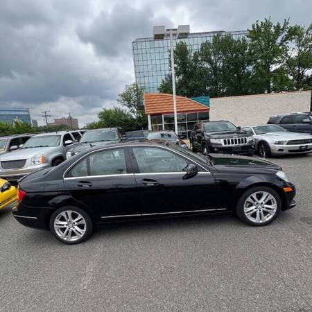 2012 MERCEDES-BENZ C-CLASS - $7,999 (VIENNA. VA)63616289554051124