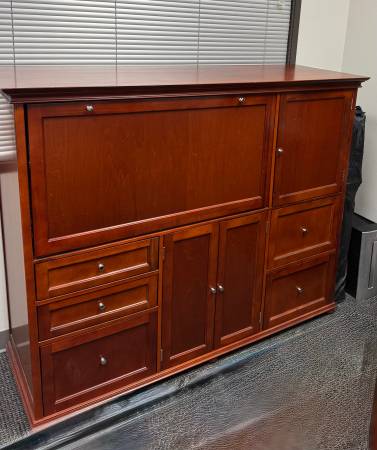 Work Station/Cabinet 1