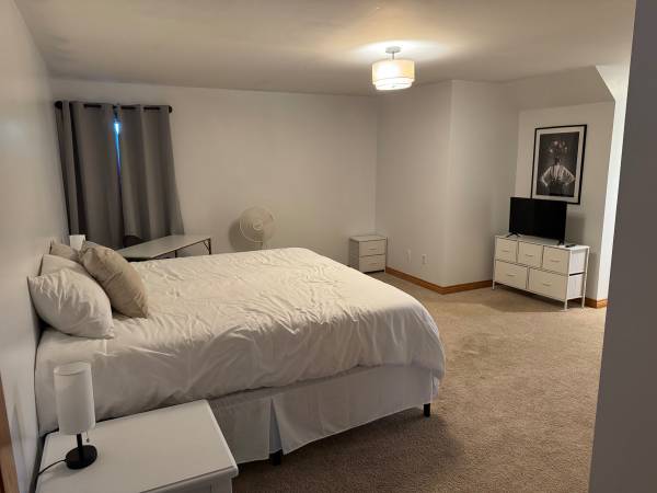 $950 Spacious furnished room in Port Huron (Port Huron)63840110020355121
