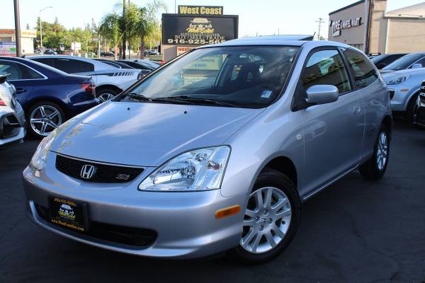 2003 Honda Civic Si Hatchback photo 2