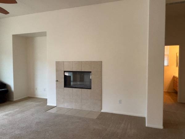 $2,800 / 4br - 2006ft2 - 4 bedrooms 2 bath built in 2004 house (Desert Hot Springs)63686245613313123