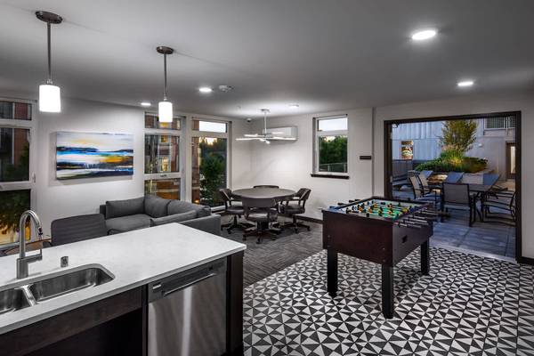 $1,659 / 506ft2 - Studio, Rooftop Deck, Semi Private Balcony/Patios (8612 Palatine Avenue North, Seattle, WA)63891324248834121
