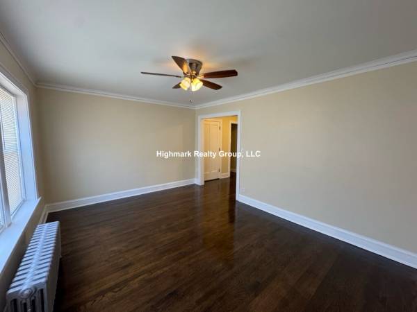 $1,400 / 1br - 🌇🛋️🪟Ático reformado de 1 dormitorio – Una belleza en Belmont Cragin🛋️🪟🌇 (Chicago)63781350774913124