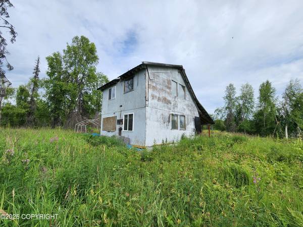 $124,000 / 1br - 720ft2 - 17148 S Josey Circle, Petersville, AK 99683 (Petersville)64148846184321121