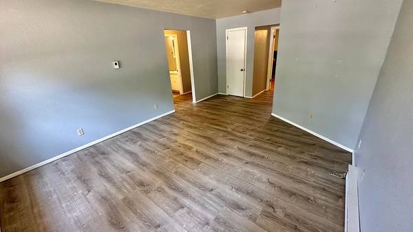 $1,150 / 3br - 1050ft2 - For Rent: 3 Bed, 1.5 Bath Condo in Stevensville | Available October 13 (Stevensville)63775322571777121