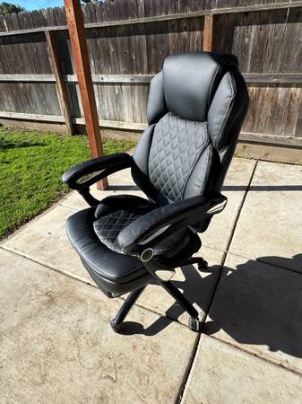 Reclining Office Chair – Swivels, Height Adjustable – Like New 1