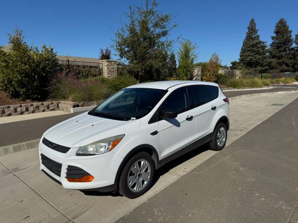 2013 Ford Escape S 1