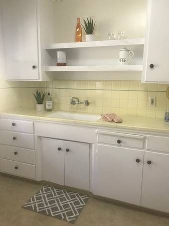 $2,995 / 2br - 750ft2 - Amazing Location ...2 Bedroom 1 Bath!! (los gatos)63994248049794124