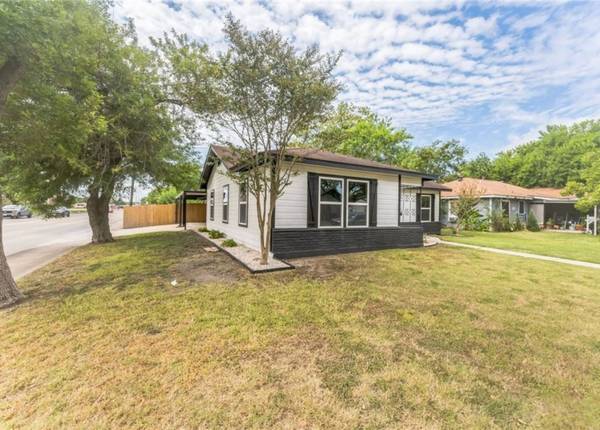 $199,900 / 4br - 1557ft2 - For Sale By Owner - Historic Charm Completely Updated (Victoria)64193710164994122