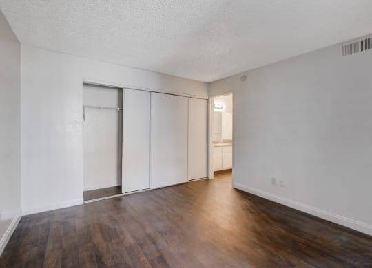 $1,135 / 2br - 1070ft2 - 2/BD, Playground, Fireplace63859501856897124