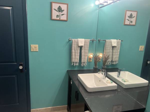 $1,050 / 1br - Compartir casa tranquila en un hermoso hogar (Santa Fe)63659815236225123