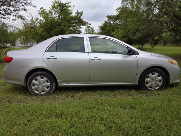2009 Toyota Corolla - $1,950 (Austin)63621922882817123