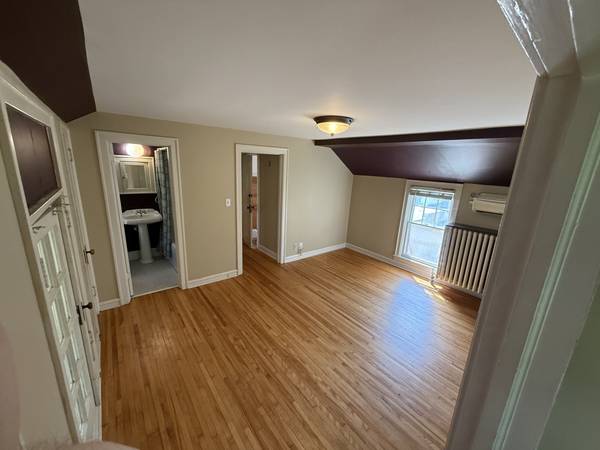 $1,600 / 1br - ALL UTILITIES INCLD / RARE opening on Parkway (SW Mpls)63666930711683122
