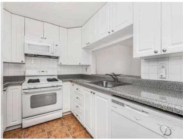 $1,385,000 Multi-Familiar Casa Adosada en Riverdale con 2 Dúplex (Bronx)63827267770243124