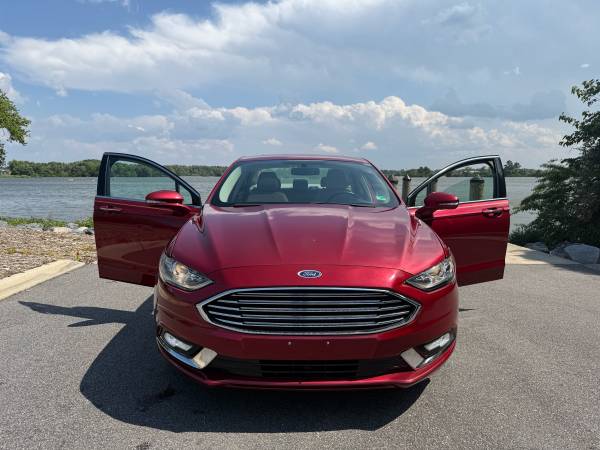 ✅ 2017 Ford Fusion SE 39k ✅ - $12,990 (Norfolk)63621705707265121