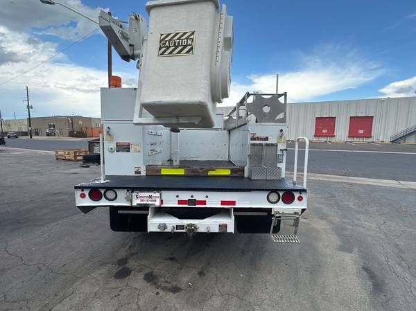 2012 Ford F-450 Chassis XL - Photo 5