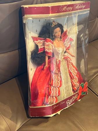 Holiday Barbie Happy Holidays Misprint Green Eyes Special Edition