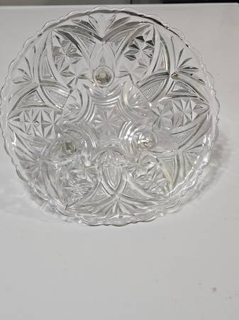Vintage Large Three Footed Cut Glass Crystal Scalloped Serving Fruit B 1