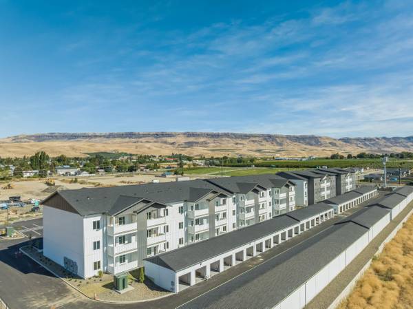 24/7 Access Garages For Rent!  3 MONTHS FREE!!! 1