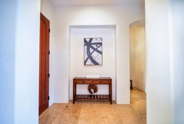 $7999.00 / 3br - Luxurious 3BR Retreat with Built-in BBQ & Spa63953071351043123