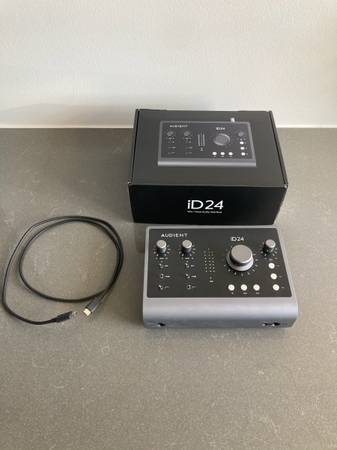 Audient ID24 USB-C Audio Interface 1