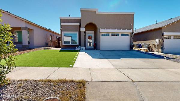 Could this be the perfect match? Home in El Paso. 3 Beds, 2 Baths 1