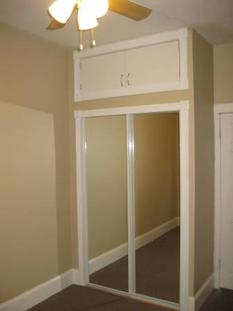 $2,000 / 5 habitaciones - Unidad de 5 dormitorios/2 baños ubicada en el noreste!! (Minneapolis)63868700987393123